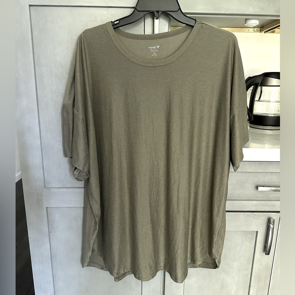 Activewear t-shirt